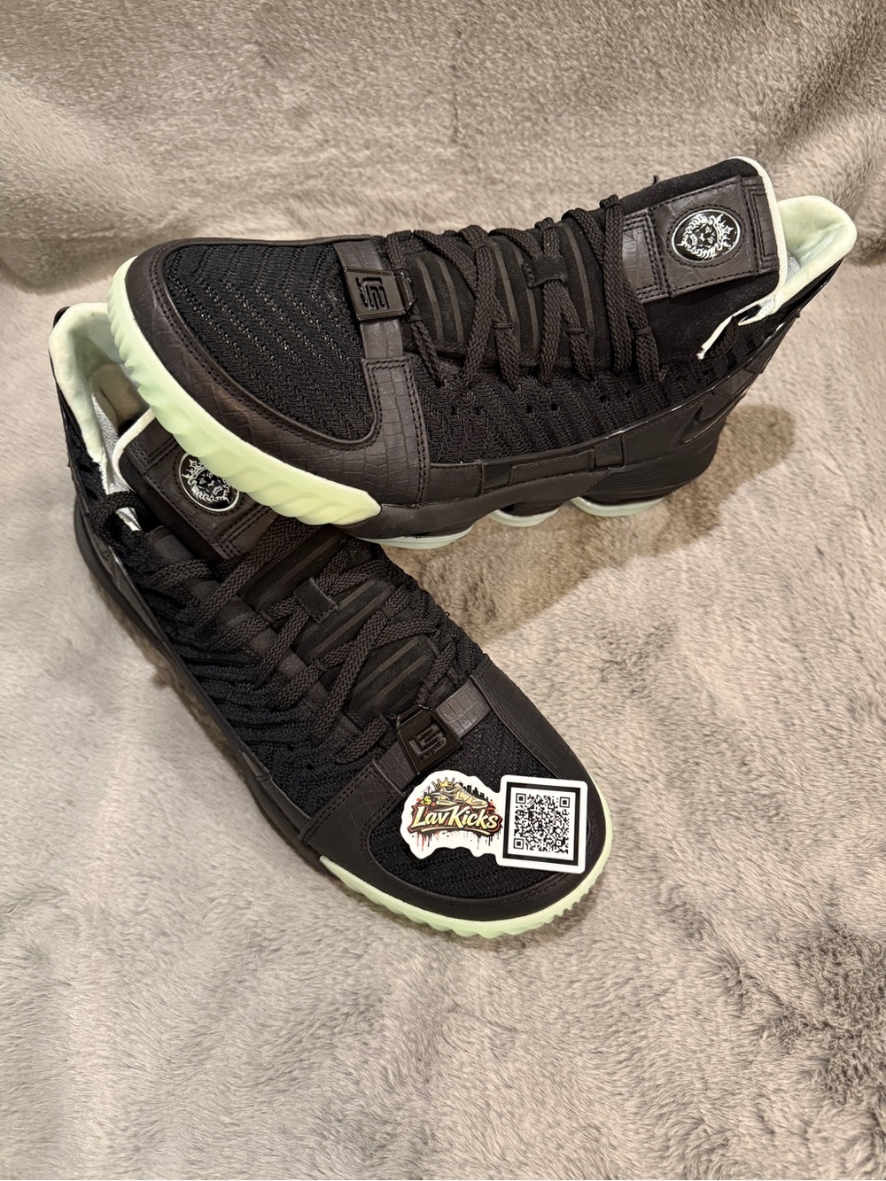 Nike LeBron 16 Glow Size 13M CD2451-001 Brand new - No Box